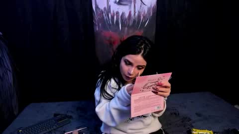 Snapshot of kylie_foxx1 chatting on October 15, 11:38 pm submissive demon Please help me to reach 500 thumbs up online show from October 15, 11:38 pm