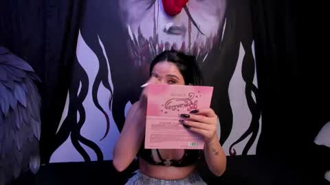 Snapshot of kylie_foxx1 chatting on November 27, 10:56 pm submissive demon Please help me to reach 500 thumbs up online show from November 27, 10:56 pm