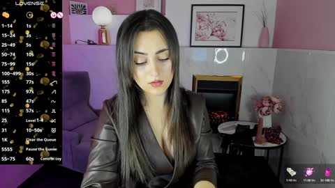 Kylie online show from February 2, 8:46 am