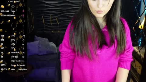 Kylie online show from February 7, 1:01 pm