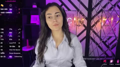 Kylie online show from February 17, 1:21 pm