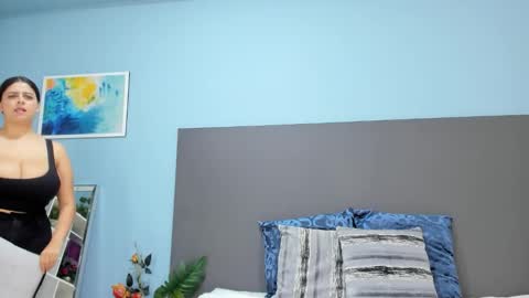 Snapshot of kylie_reyes chatting on October 24, 7:32 pm Kylie Reyes online show from October 24, 7:32 pm