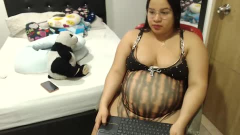 Instagram Kylie switch  followme  buy lovense here online show from November 1, 1:40 am