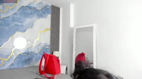 Snapshot of kylieandjhonny chatting on December 3, 9:46 pm Kaylie And Jhony online show from December 3, 9:46 pm