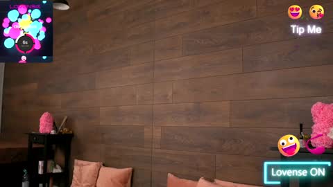 Kylie online show from January 19, 8:51 pm