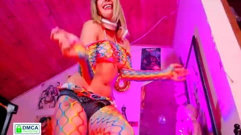 Snapshot of kyliekandy chatting on January 16, 12:58 am online show from January 16, 12:58 am