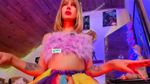 Snapshot of kyliekandy chatting on January 17, 12:26 am online show from January 17, 12:26 am