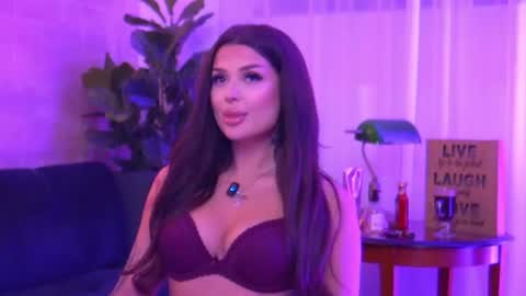 Kylie online show from July 17, 10:14 pm