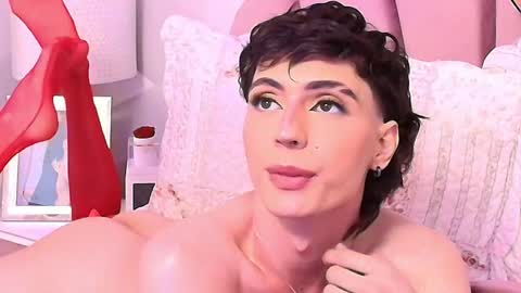 Snapshot of kyliemonnet chatting on October 30, 5:53 am Kylie jl online show from October 30, 5:53 am