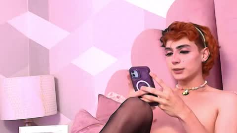 Kylie jl online show from March 3, 1:12 am