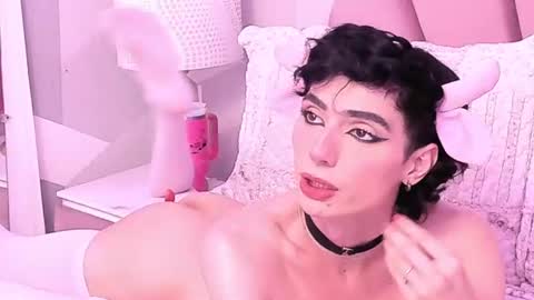 Kylie jl online show from August 6, 12:56 am