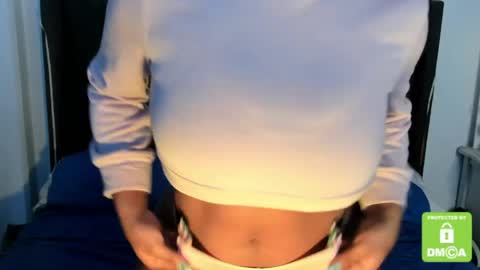 Snapshot of kyliewhiteboobs chatting on April 13, 6:02 pm kylie white boobs online show from April 13, 6:02 pm