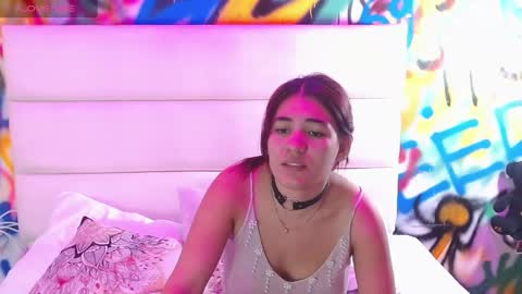 Snapshot of kyliiebaker chatting on January 11, 11:02 am Kylie online show from January 11, 11:02 am