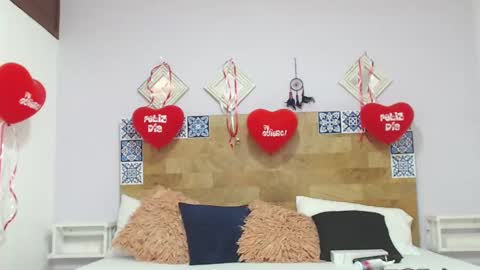 Snapshot of kyliiebaker chatting on February 20, 2:57 pm Kylie online show from February 20, 2:57 pm