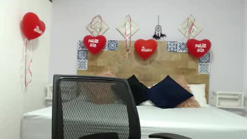 Snapshot of kyliiebaker chatting on February 23, 11:00 am Kylie online show from February 23, 11:00 am