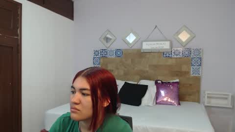 Kylie online show from December 17, 10:54 am