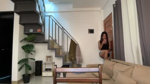Snapshot of kyll_collins chatting on June 24, 1:15 am kyll_collins online show from June 24, 1:15 am