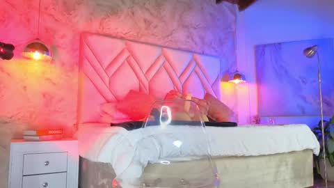 Snapshot of kylle_2050 chatting on November 15, 11:29 am Kyle online show from November 15, 11:29 am