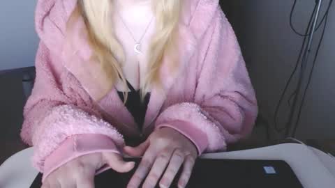 Snapshot of kymchi chatting on March 8, 11:52 pm Check Out My NSFW OnlyFans Link On Bio online show from March 8, 11:52 pm