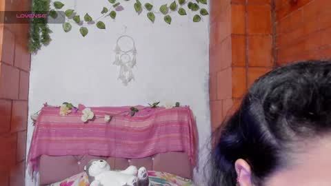 Snapshot of kyomi_beth chatting on January 15, 3:29 pm kyomi online show from January 15, 3:29 pm