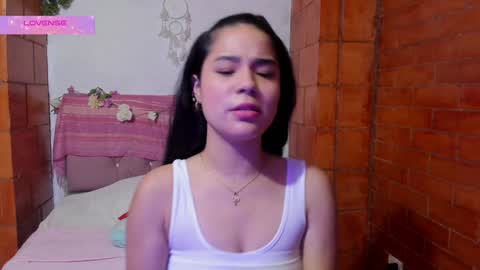 Snapshot of kyomi_beth chatting on January 20, 3:28 pm kyomi online show from January 20, 3:28 pm