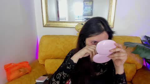 Kyomi online show from May 19, 1:39 pm