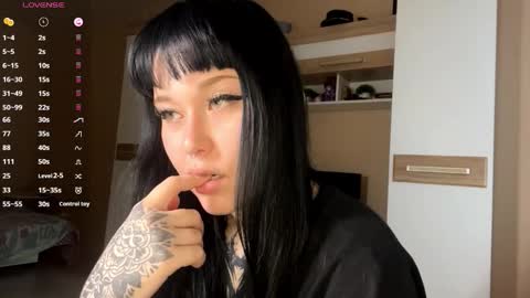 Eva online show from November 18, 10:20 am