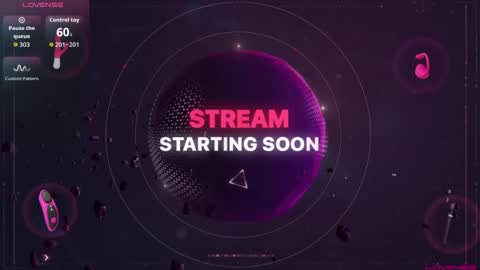 Snapshot of kyrawildofficial chatting on November 1, 9:33 am Kyra Wild online show from November 1, 9:33 am