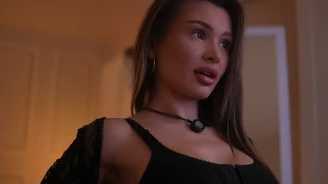 Kyssa online show from June 15, 6:21 pm