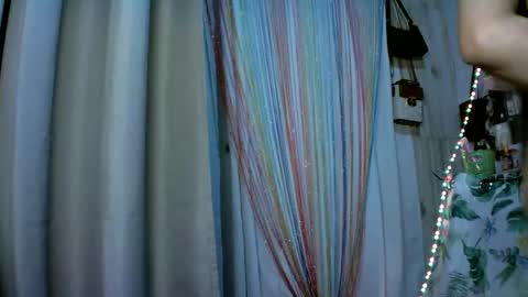 Snapshot of kyutshyne chatting on February 4, 6:38 pm kyutshyne online show from February 4, 6:38 pm