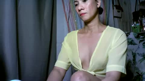 Snapshot of kyutshyne chatting on February 8, 1:00 am kyutshyne online show from February 8, 1:00 am