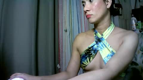 Snapshot of kyutshyne chatting on February 19, 2:44 pm kyutshyne online show from February 19, 2:44 pm