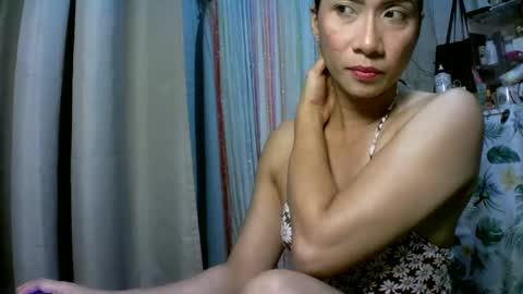 Snapshot of kyutshyne chatting on February 21, 2:48 pm kyutshyne online show from February 21, 2:48 pm