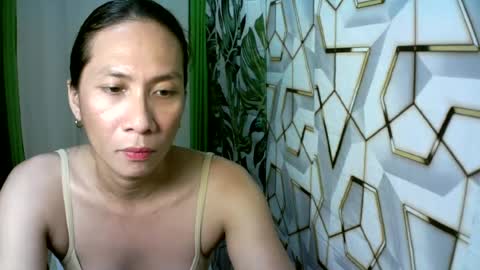 kyutshyne online show from April 30, 8:57 pm