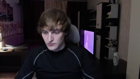 l1onkennedy online show from December 4, 8:06 pm