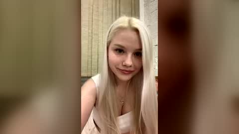 Alice online show from July 7, 9:52 pm