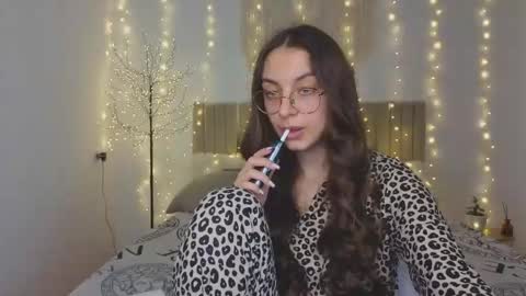 Margo  online show from December 15, 2:32 pm