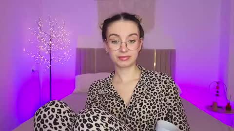 Margo  online show from March 14, 2:00 pm