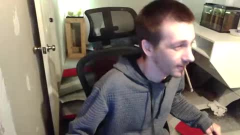 Snapshot of l1v1nth3dr3am chatting on May 8, 3:12 am l1v1nth3dr3am online show from May 8, 3:12 am