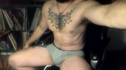 Snapshot of l3monjuic3 chatting on November 23, 2:11 am l3monjuic3 online show from November 23, 2:11 am