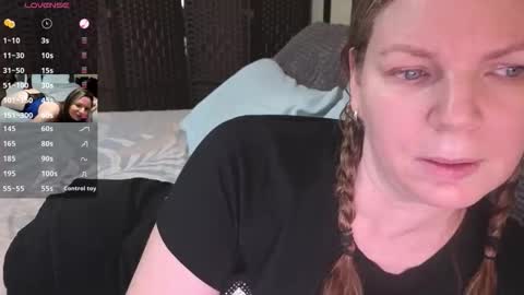 l4dyc4pricorn76 online show from March 12, 2:50 am