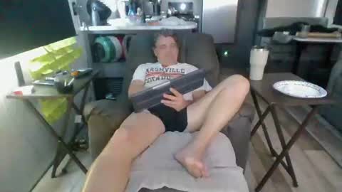 Snapshot of l8tniter chatting on November 15, 2:46 pm l8tniter online show from November 15, 2:46 pm