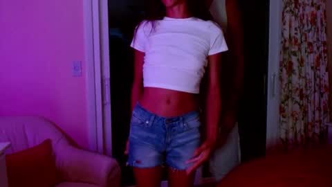 Snapshot of l_and_elle chatting on September 11, 11:49 pm Giselle online show from September 11, 11:49 pm