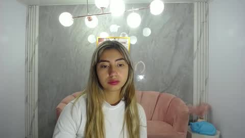 Snapshot of la_beiby_rick_ch chatting on February 17, 1:53 pm la_beiby_rick_ch online show from February 17, 1:53 pm
