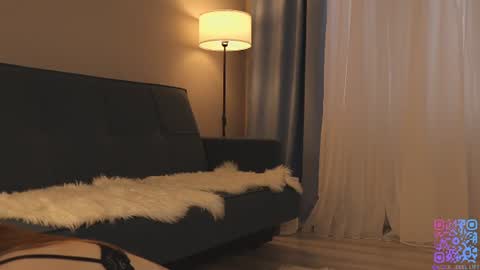 Snapshot of la_belle_ chatting on June 28, 3:40 pm Alice online show from June 28, 3:40 pm