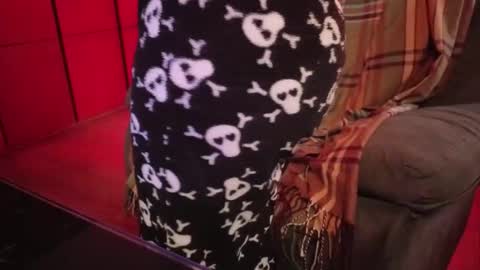 Snapshot of la_femme_fatale_ chatting on November 27, 10:01 pm Hanna FREE ONLYFANS online show from November 27, 10:01 pm