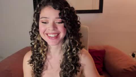 Snapshot of la_leonaaa chatting on November 18, 3:12 am Jazmin online show from November 18, 3:12 am