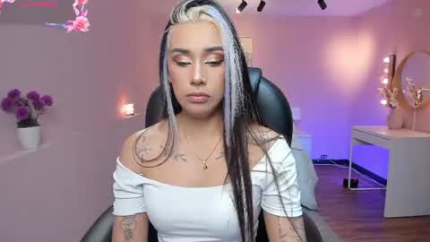 T A T I A N A online show from July 15, 11:26 am