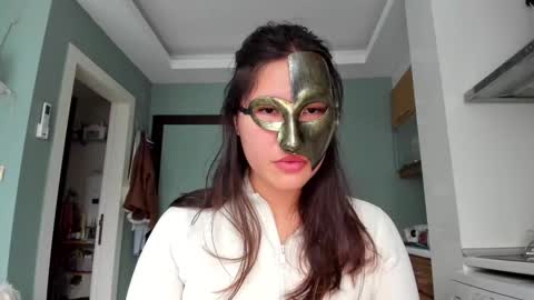 Snapshot of la_mystique chatting on March 20, 10:20 am Simply Di online show from March 20, 10:20 am