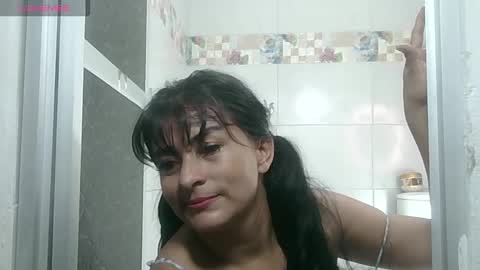 Snapshot of la_wuaifu1 chatting on November 9, 9:46 pm la_wuaifu1 online show from November 9, 9:46 pm